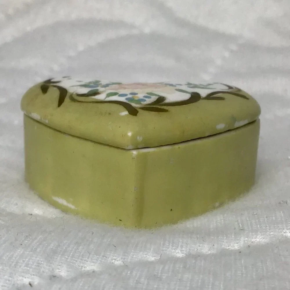 Vintage ELFINWARE Set Of 4 Hand-Painted Porcelain TRINKET BOXES Green With Rose